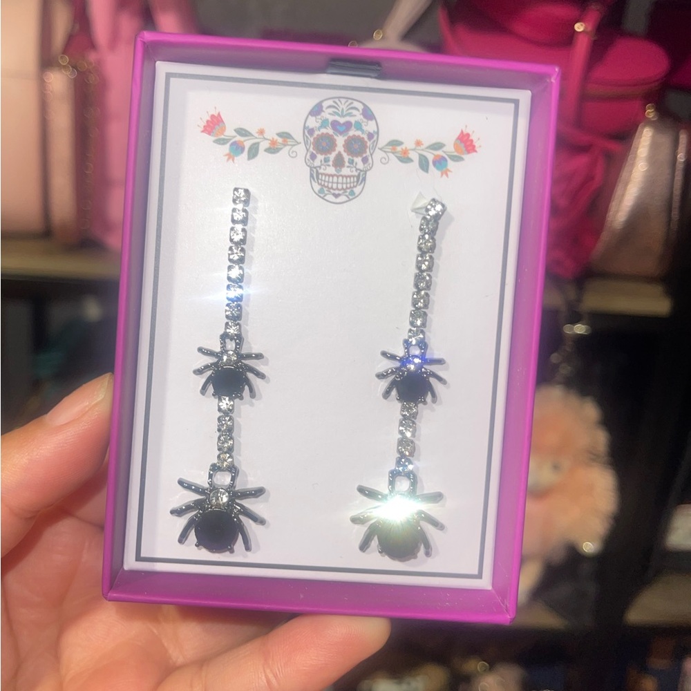 Spider earrings 🕷️🕸️🎚️ - Picture 2 of 3